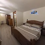 Scoiattolo Апартаменты Сарр
